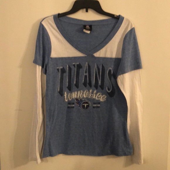 NFL Tops - Titans women’s Size Large top NFL Team apparel